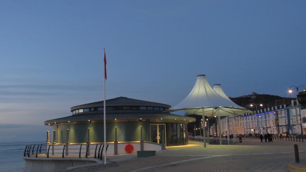 Gwesty'R Marine Hotel & Spa Aberystwyth Exterior photo